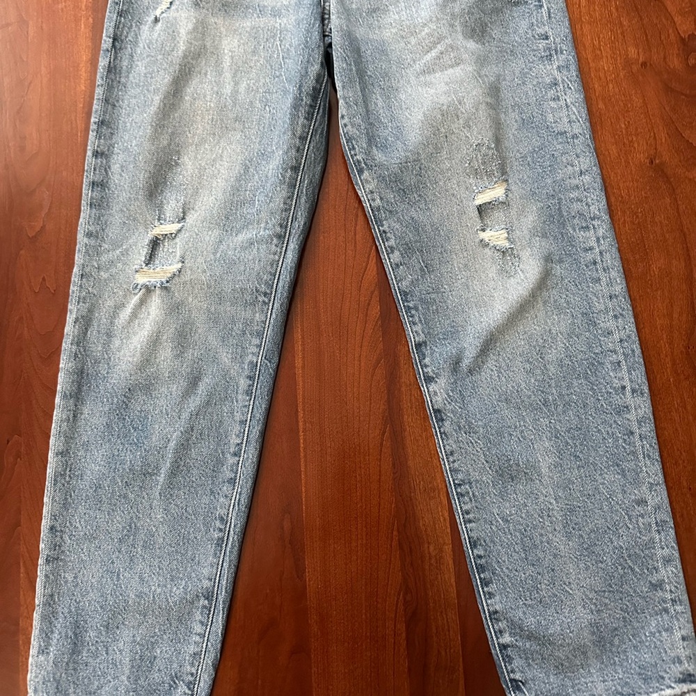 Lucky Brand Light Blue Boyfriend Jeans with Knee Distressing - Picture 2 of 7